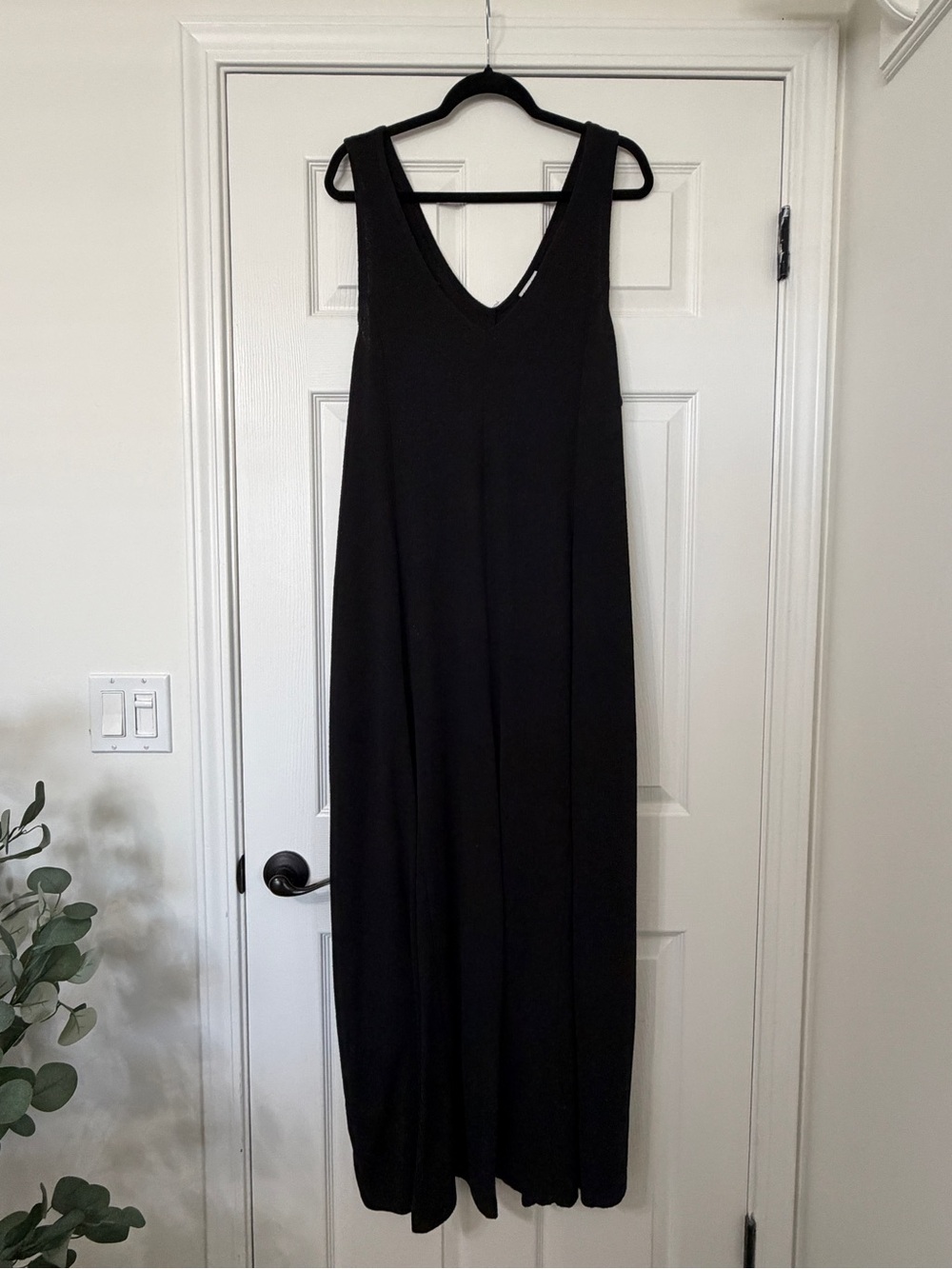 Ava & Viv, Sleeveless Black V-Neck Jumpsuit, 2X